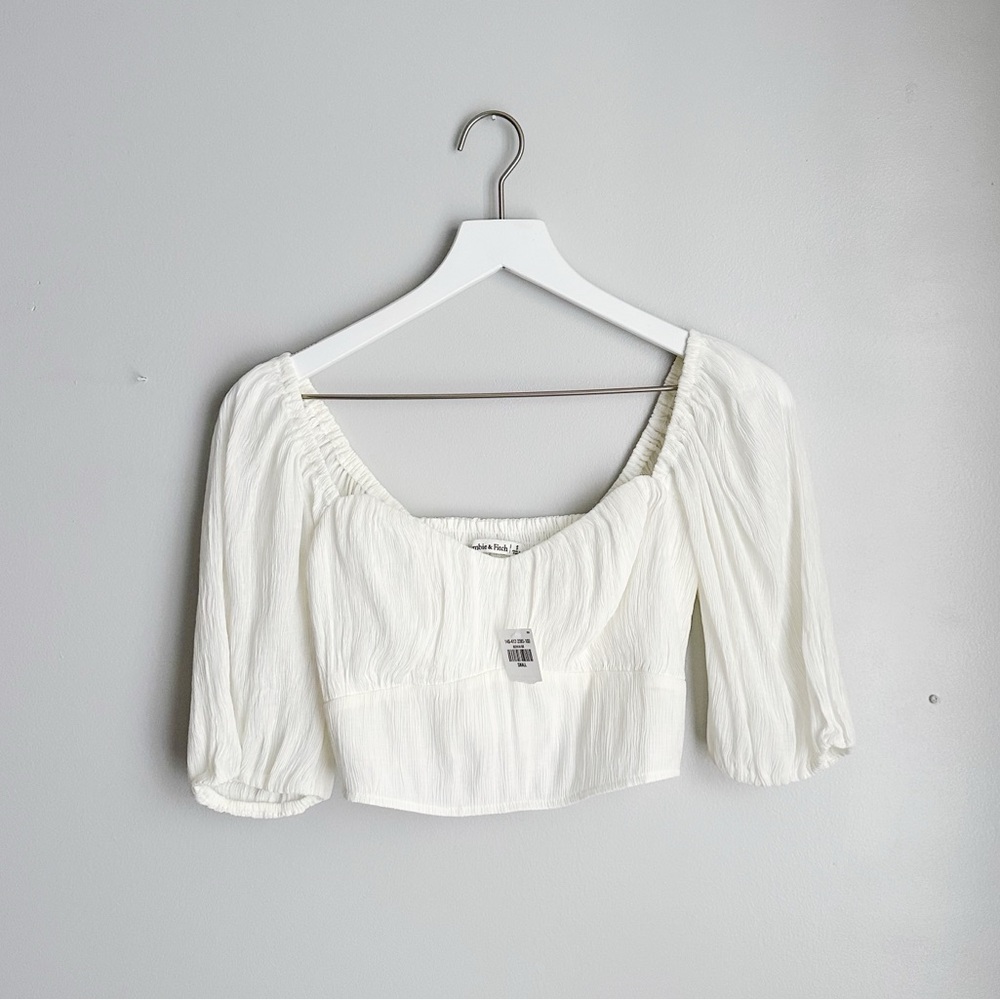 NWT Abercrombie Crop Half Sleeve Top